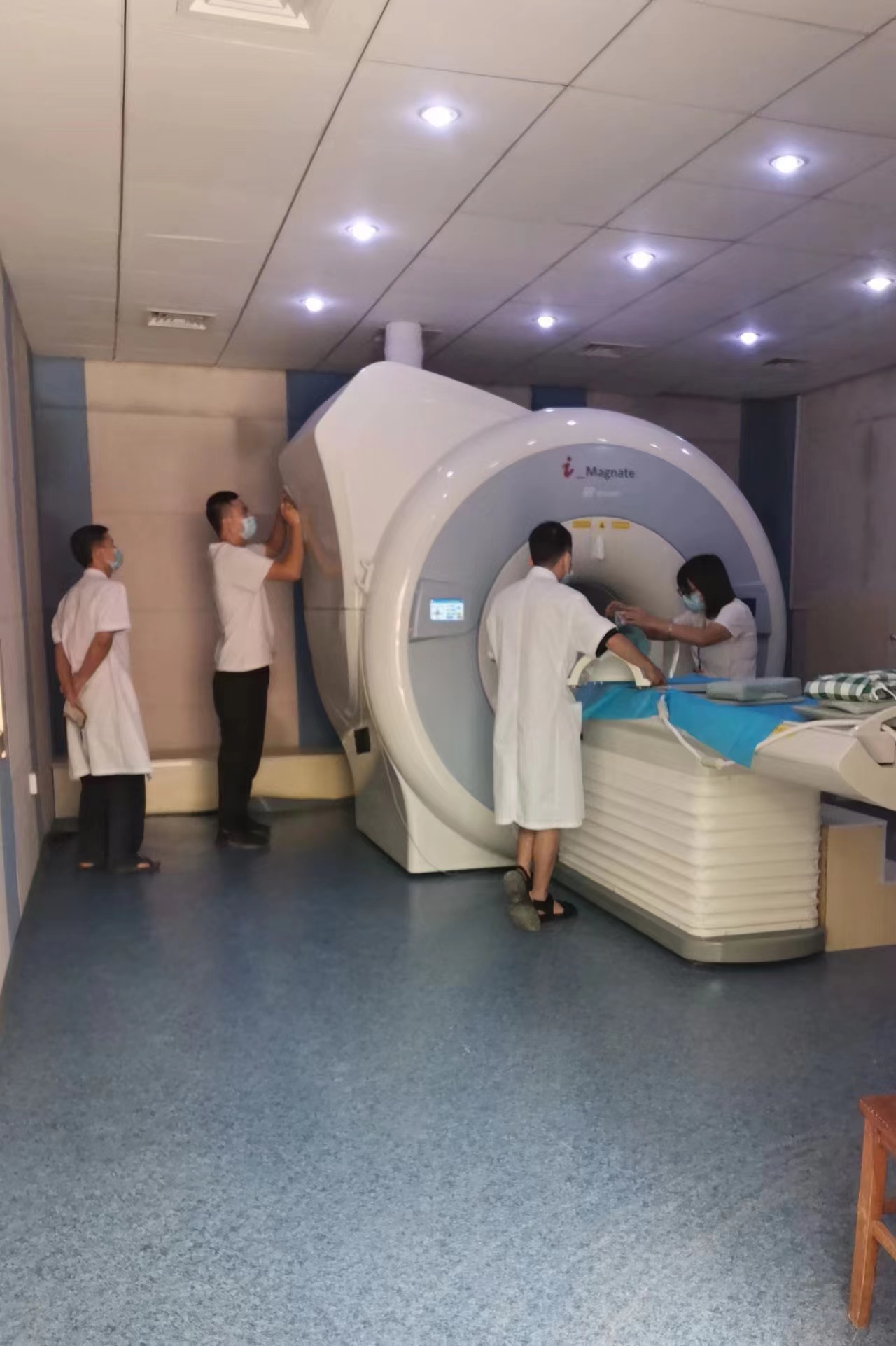 MR质量控制检测现场2