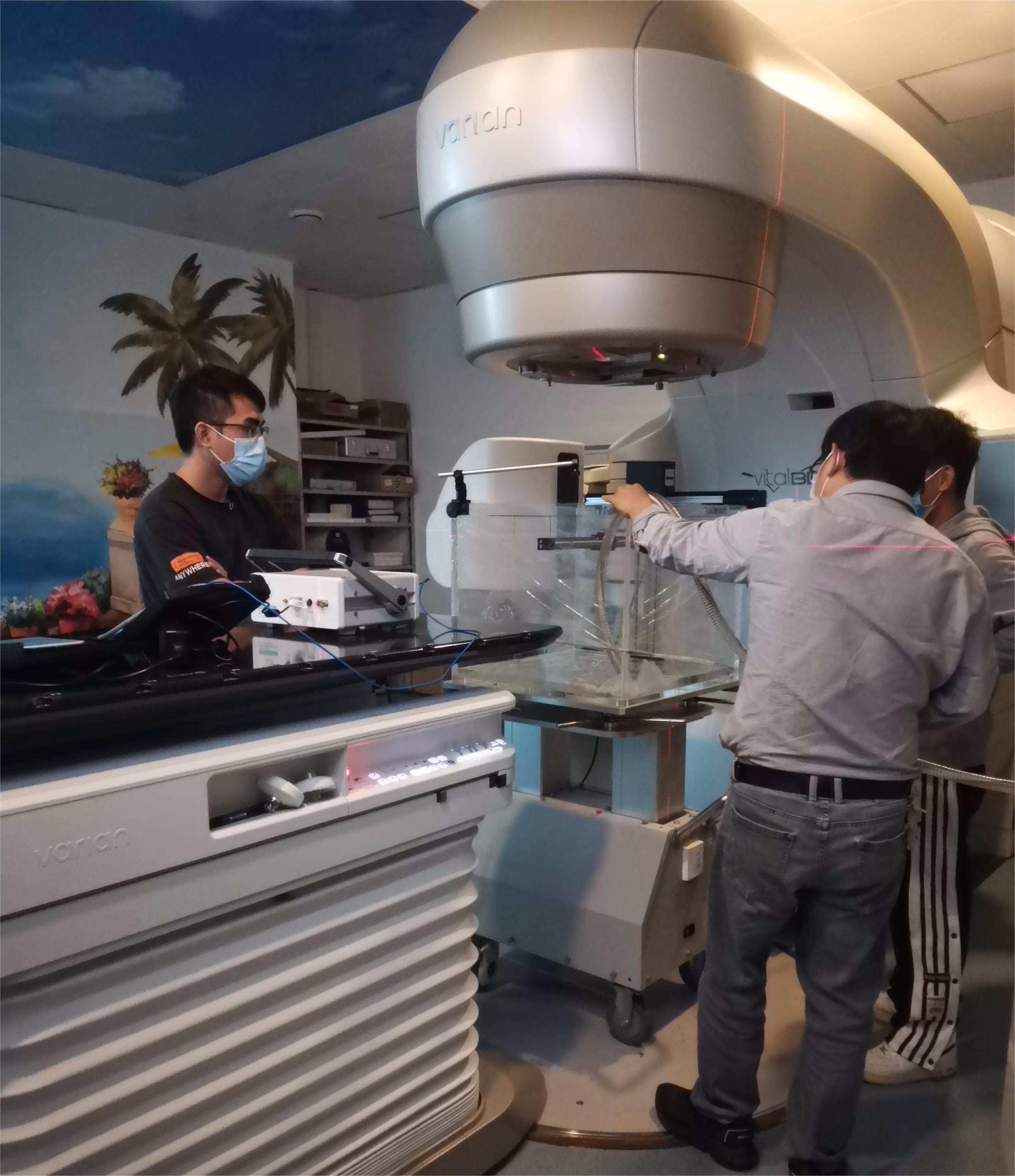 直线加速器质量控制检测现场2